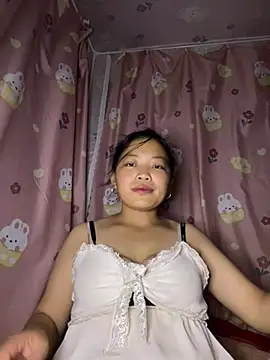 Snapshot of -Mymy_ chatting on 07.24.26 -Mymy online show from 07.24.26