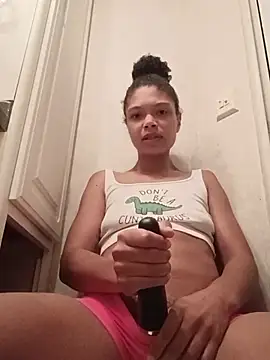Snapshot of GrippingPussy chatting on 07.15.26 GrippingPussy online show from 07.15.26