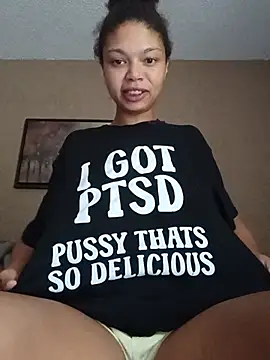 Snapshot of GrippingPussy chatting on 07.27.26 GrippingPussy online show from 07.27.26