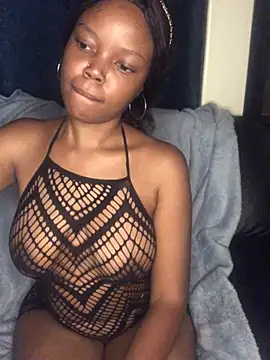 Snapshot of TemptingBabygirl chatting on 06.19.26 TemptingBabygirl online show from 06.19.26