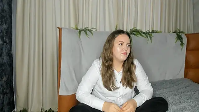Snapshot of MissBadTiming chatting on 06.21.26 MissBadTiming online show from 06.21.26