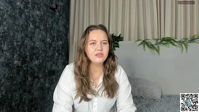 Snapshot of MissBadTiming chatting on 06.27.26 MissBadTiming online show from 06.27.26
