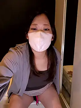 Snapshot of saki_cute chatting on 06.17.26 saki cute online show from 06.17.26