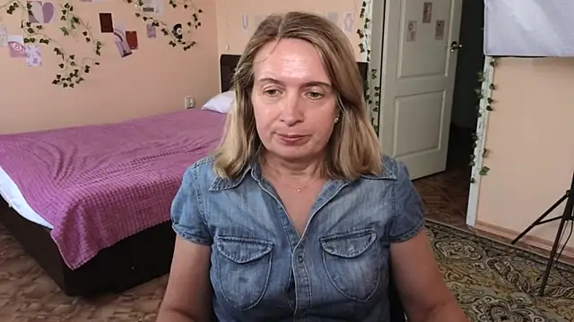 Snapshot of Melissa_Lie chatting on 06.16.26 Melissa Lie online show from 06.16.26