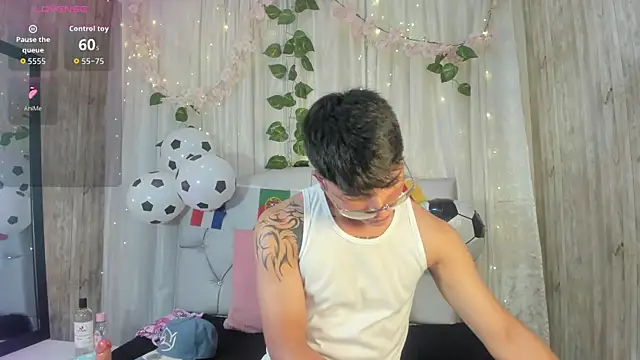 your kitty boy online show from 07.02.26