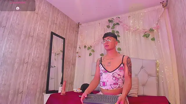 your kitty boy online show from 07.28.26
