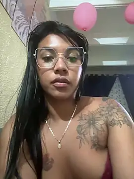 Snapshot of sophiagomezx chatting on 06.28.26 sophiagomezx online show from 06.28.26