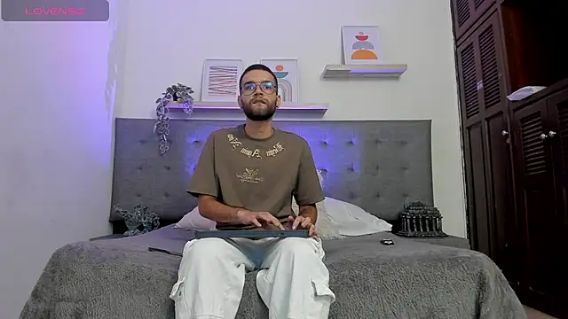 elliot flame online show from 06.26.26