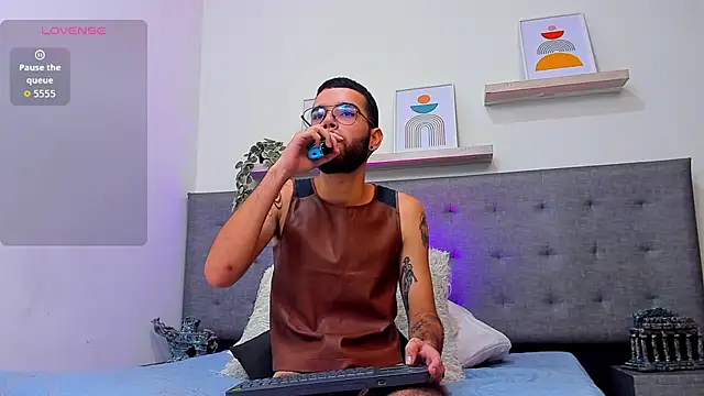 elliot flame online show from 07.07.26