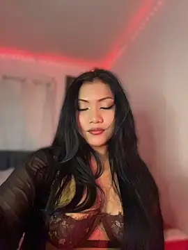 Snapshot of MaddyRuiz chatting on 07.14.26 MaddyRuiz online show from 07.14.26