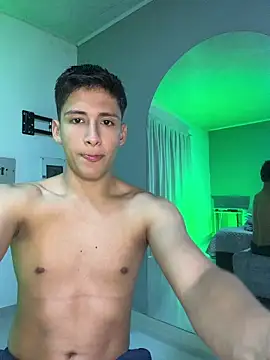 Snapshot of SantiLux_ chatting on 07.16.26 SantiLux online show from 07.16.26