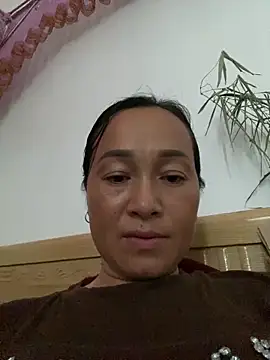 Snapshot of Loly_hana chatting on 06.19.26 Loly hana online show from 06.19.26