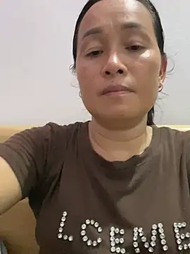 Snapshot of Loly_hana chatting on 07.28.26 Loly hana online show from 07.28.26