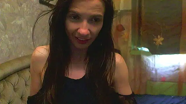 Snapshot of Alison_Wale chatting on 06.28.26 Alison Wale online show from 06.28.26