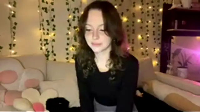 Snapshot of yanashowsy chatting on 07.27.26 yanashowsy online show from 07.27.26