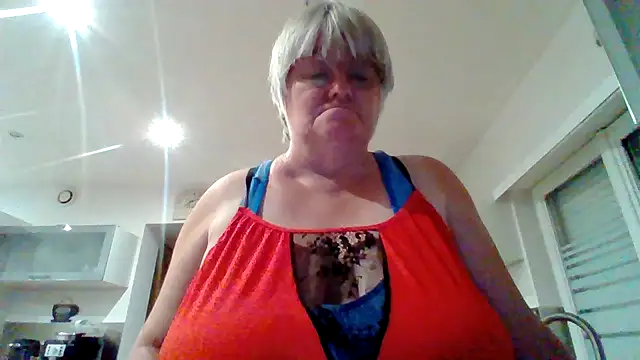 Snapshot of coquinesensuel chatting on 06.25.26 coquinesensuel online show from 06.25.26