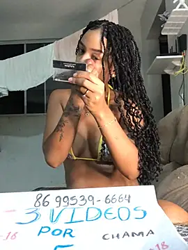 Snapshot of lilly_safadinha chatting on 06.21.26 lilly safadinha online show from 06.21.26