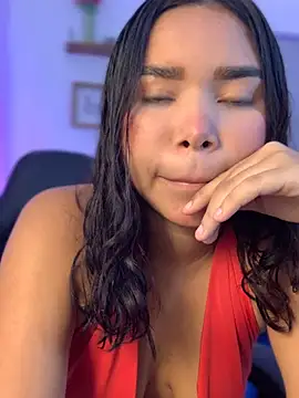 MaddyMichelle  online show from 07.25.26