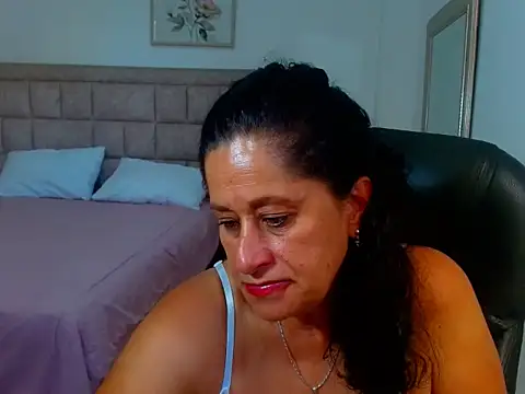 Snapshot of juanitaaxoox chatting on 07.28.26 juanitaaxoox online show from 07.28.26