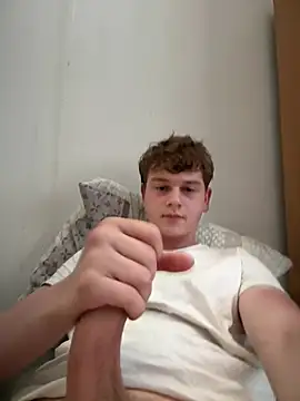 Snapshot of ronnik09 chatting on 06.25.26 ronnik09 online show from 06.25.26