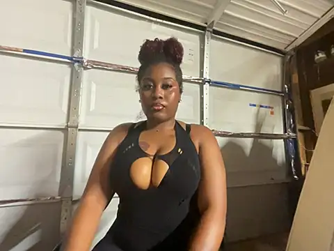 bighettobooty online show from 07.08.26