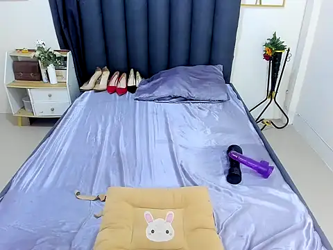 Snapshot of Hannah_Louissexxx chatting on 07.23.26 Hannah Louissexxx online show from 07.23.26