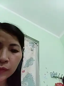 Snapshot of -milk-milk chatting on 06.19.26 -milk-milk online show from 06.19.26
