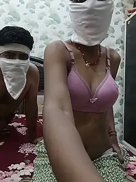 Snapshot of desi_housewife99 chatting on 07.23.26 desi housewife99 online show from 07.23.26