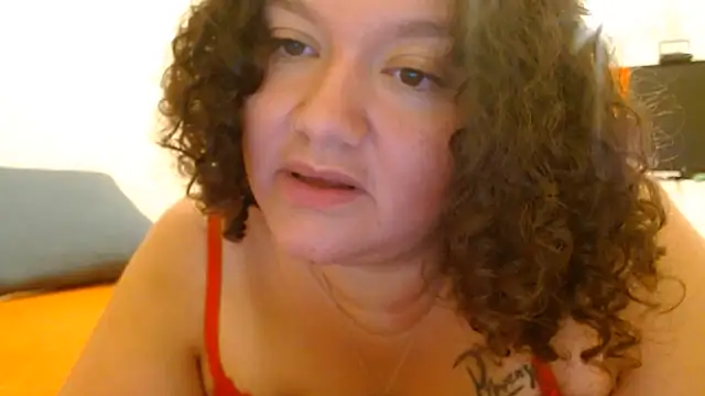 Snapshot of HeidiSanabria chatting on 07.23.26 HeidiSanabria online show from 07.23.26