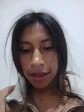 Pocahontas Honey online show from 07.12.26