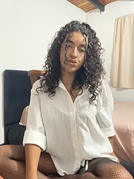 Amanda Meyers online show from 07.26.26