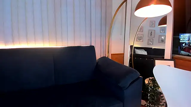 Snapshot of mila__vega chatting on 07.31.26 mila vega online show from 07.31.26