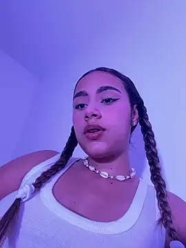 Snapshot of sheyla_sweet chatting on 07.21.26 sheyla sweet online show from 07.21.26