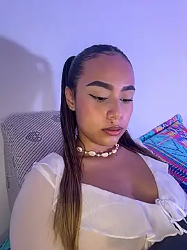 Snapshot of sheyla_sweet chatting on 07.26.26 sheyla sweet online show from 07.26.26