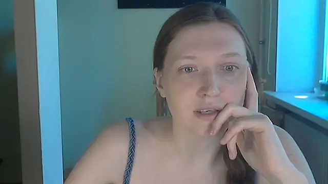 Snapshot of Holistic_woman chatting on 06.20.26 Holistic woman online show from 06.20.26