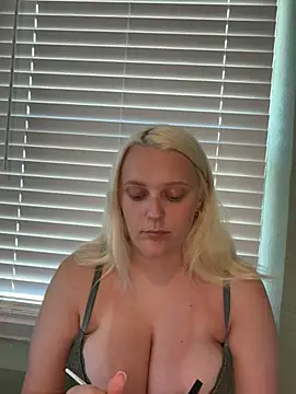 Blondebarbie21 online show from 06.28.26