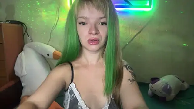 Snapshot of JadeEva chatting on 07.14.26 JadeEva online show from 07.14.26