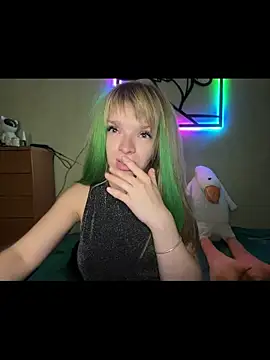 Snapshot of JadeEva chatting on 07.22.26 JadeEva online show from 07.22.26