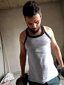 Snapshot of desisen chatting on 07.19.26 desisen online show from 07.19.26