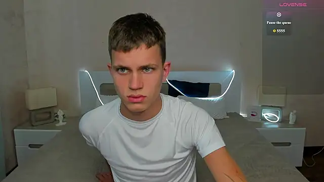 m0neyken online show from 07.08.26
