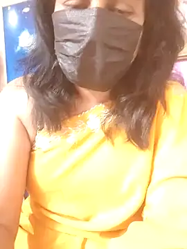 Snapshot of Zaara-Rose chatting on 07.22.26 Zaara-Rose online show from 07.22.26