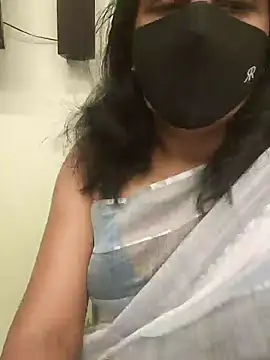 Snapshot of Zaara-Rose chatting on 07.24.26 Zaara-Rose online show from 07.24.26