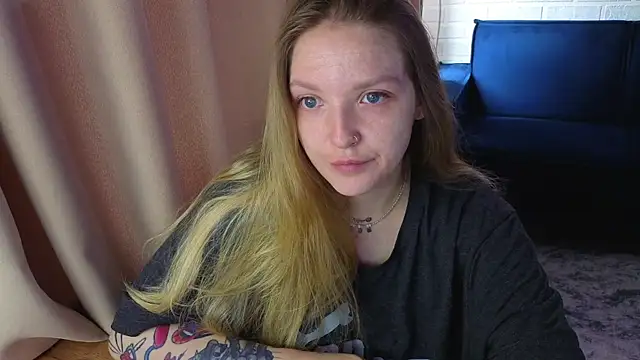 Snapshot of Kate__Walker chatting on 06.25.26 Kate Walker online show from 06.25.26