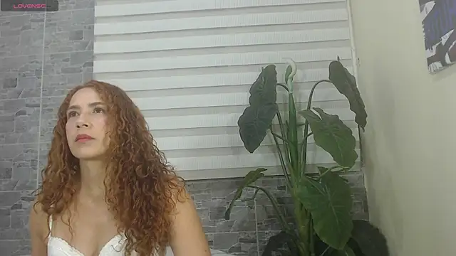 Snapshot of BiancaMontiel chatting on 07.27.26 BiancaMontiel online show from 07.27.26