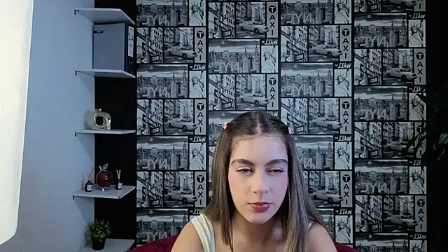 Snapshot of mia_desiring chatting on 06.23.26 mia desiring online show from 06.23.26