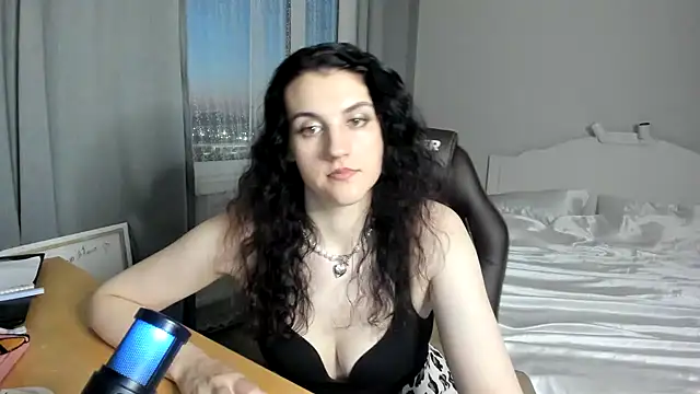 Avelinatt online show from 07.13.26