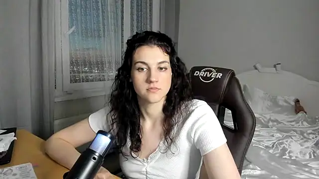 Avelinatt online show from 07.16.26
