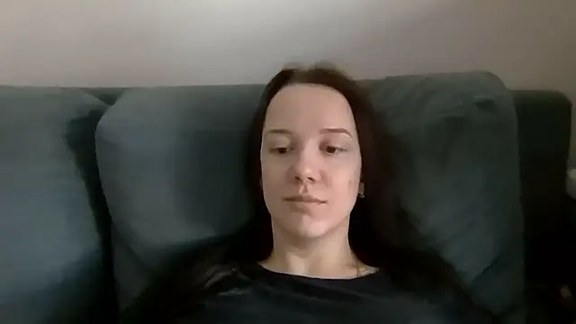 Snapshot of Nivella chatting on 06.27.26 Nivella online show from 06.27.26