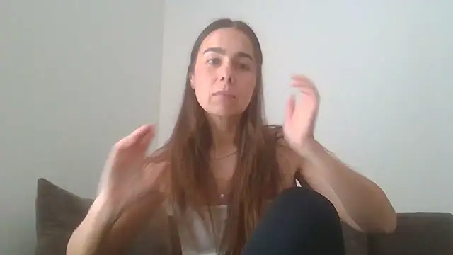 Snapshot of Vanelleda chatting on 06.25.26 Vanelleda online show from 06.25.26