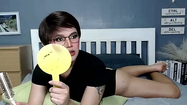 STUCK on YOU  online show from 07.22.26